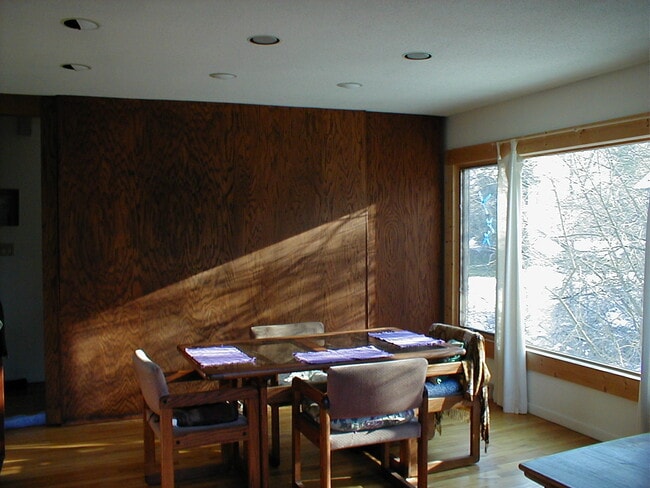 Building Photo - 2018 Pontiac Trl