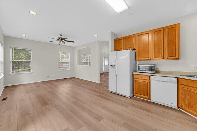 Building Photo - 1775 Kelberg Ave