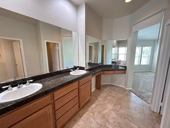 Building Photo - 2834 Ballesteros Ln
