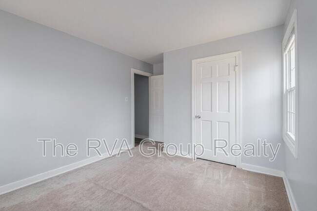 Building Photo - 1601 Lancashire Dr