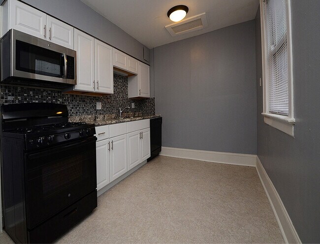 Building Photo - 26 S 6th St