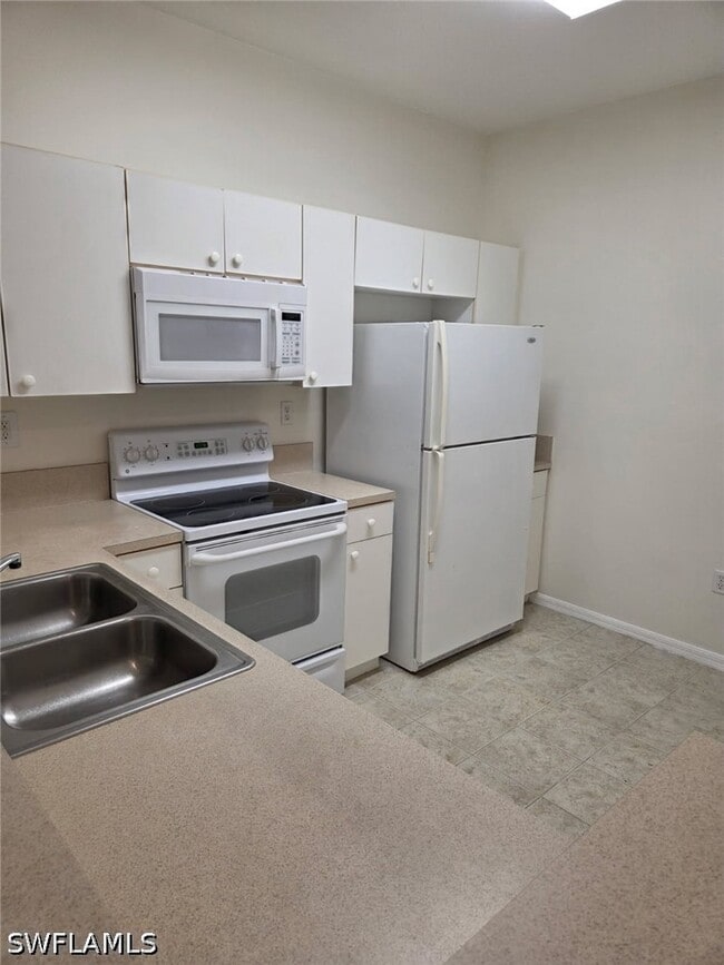 Building Photo - 15417 Bellamar Cir