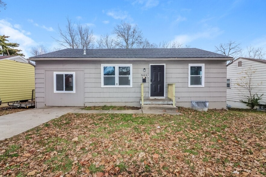 Building Photo - 7025 Monroe Ave