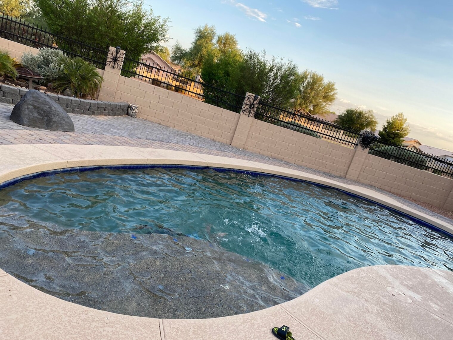 Building Photo - 1541 E Peregrine Trail