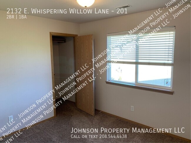 Building Photo - 2132 E Whispering Willow Ln