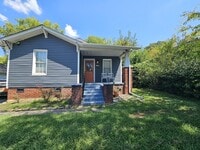 Building Photo - 2806 Whittle Springs Rd