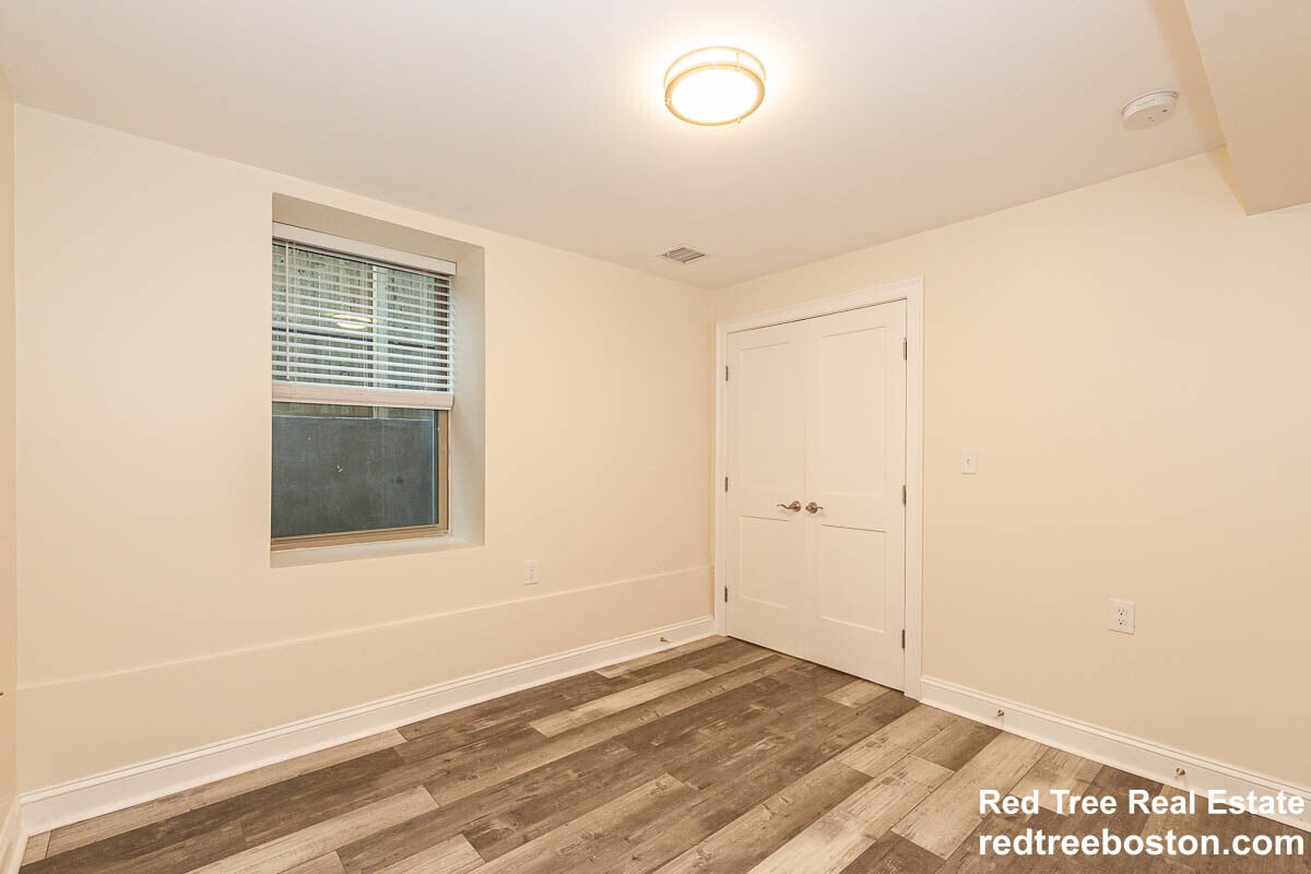 Building Photo - 28 Albion St