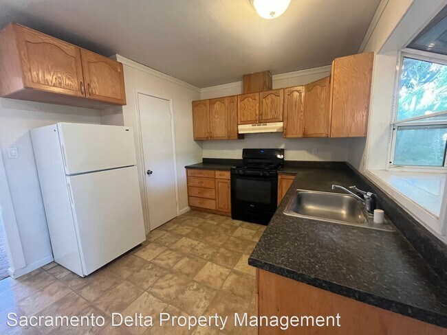 Building Photo - 3 br, 2 bath House - 2612 Coho Court