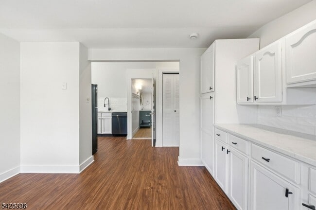 Building Photo - 1 Conklin Ave