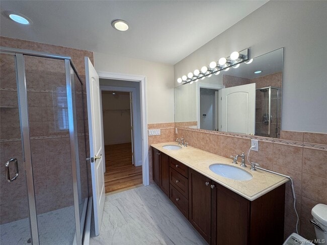 Building Photo - 45 Fisher Ave