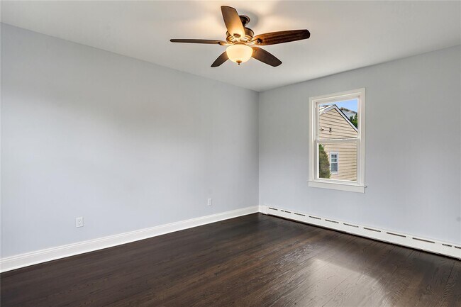 Building Photo - 172 Marble Ave