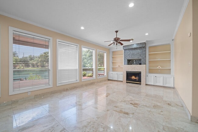 Building Photo - 403 Brook Shore Ct