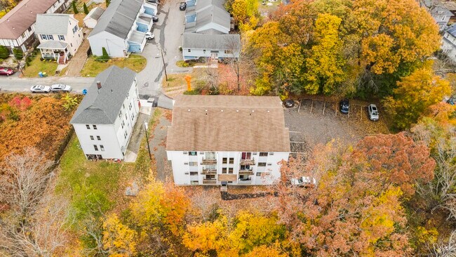 Building Photo - 23 Shirley St