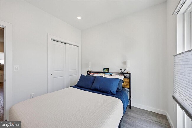 Building Photo - 1617 Ridge Ave