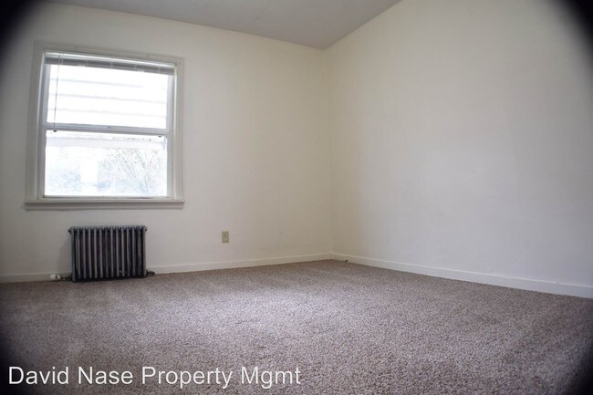 Building Photo - 5128-5138-5138 SE Milwaukie Ave