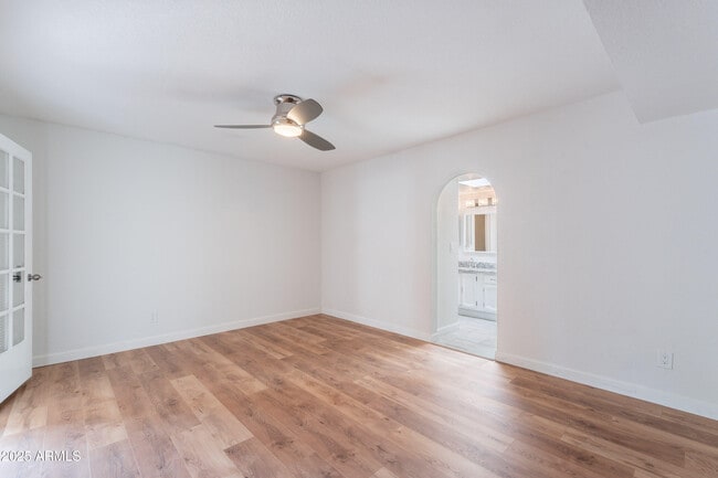 Building Photo - 1858 W Navarro Ave