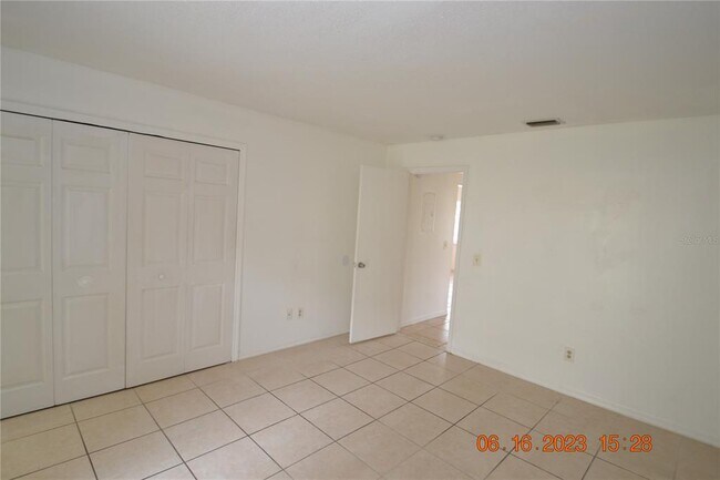 Building Photo - 409 Big Cedar Way