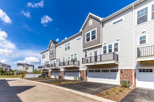 Building Photo - 157 Yorktown Ct