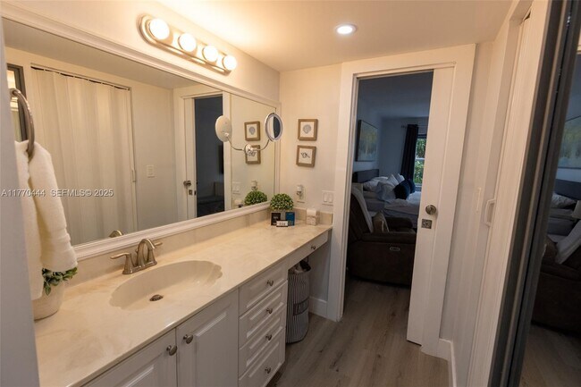 Building Photo - 1501 S Ocean Blvd