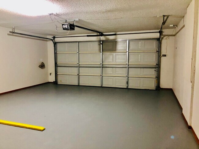 Building Photo - 730 Resler Dr