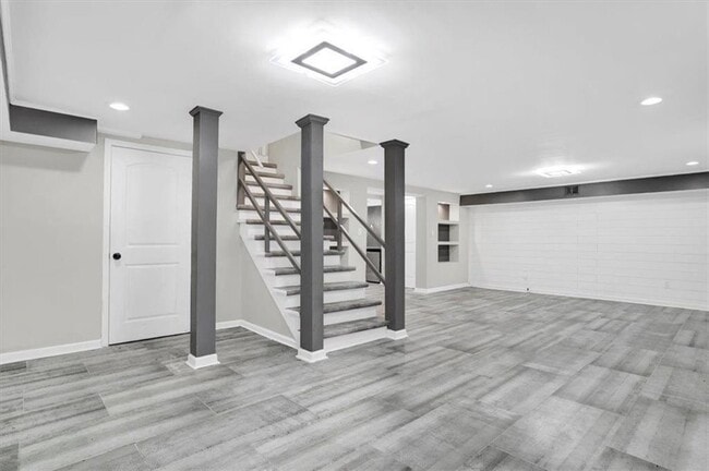 Building Photo - 2248 Farley Ct