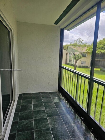 Building Photo - 4140 NW 90th Ave