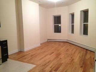 Building Photo - 1351 Putnam Ave