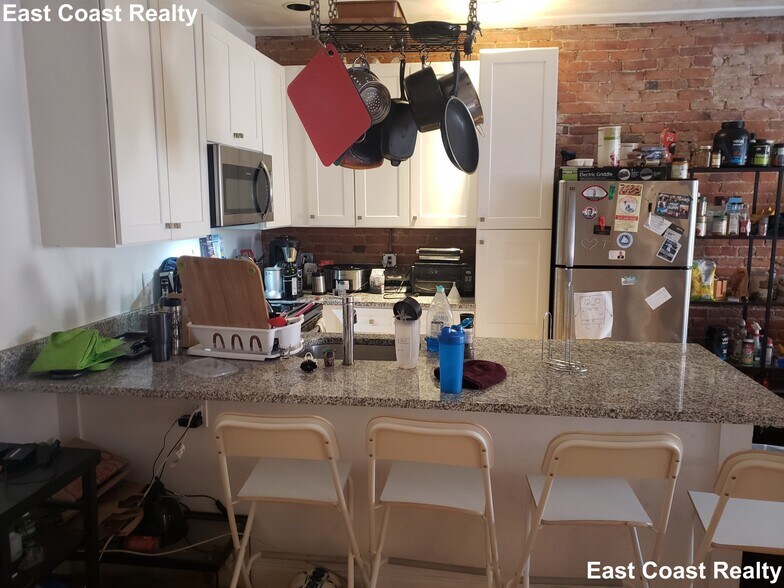 Building Photo - 610 Columbus Ave