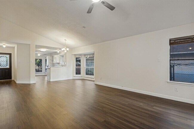 Building Photo - 12314 Thompkins Dr