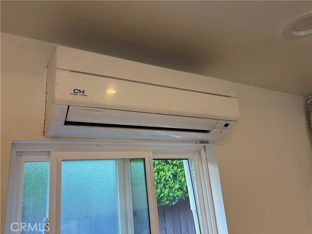 Building Photo - 5658 Cahill Ave