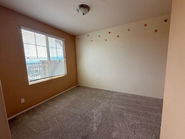 Building Photo - 1729 Cripple Creek Dr