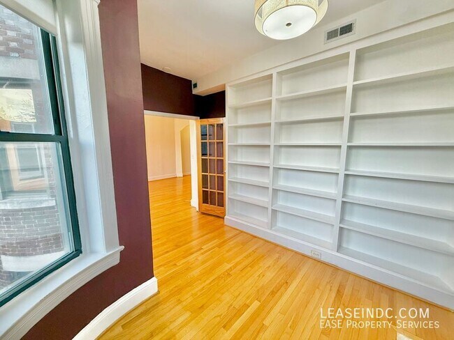 Building Photo - 3238 13th St NW