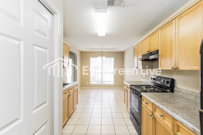 Building Photo - 513 Camden Cove Cir