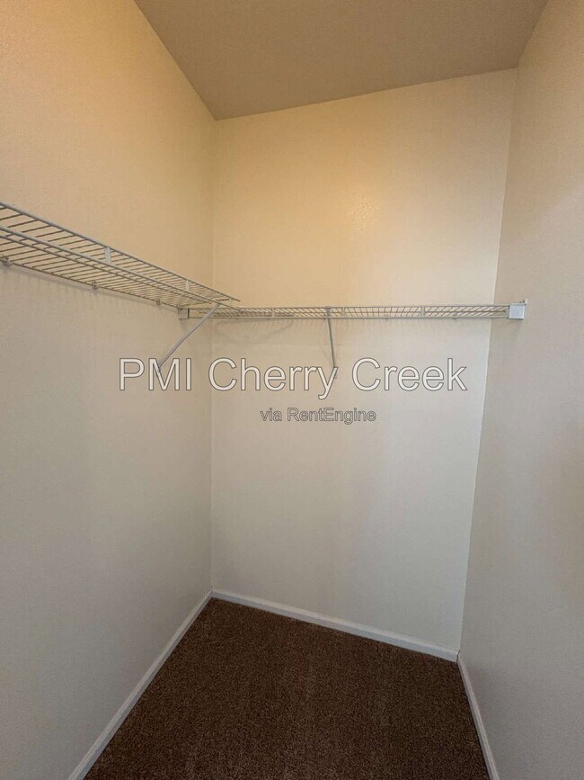 Building Photo - 3890 S Dayton St