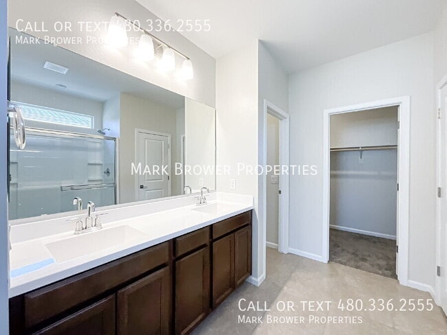 Building Photo - 17826 W Via De Luna Dr