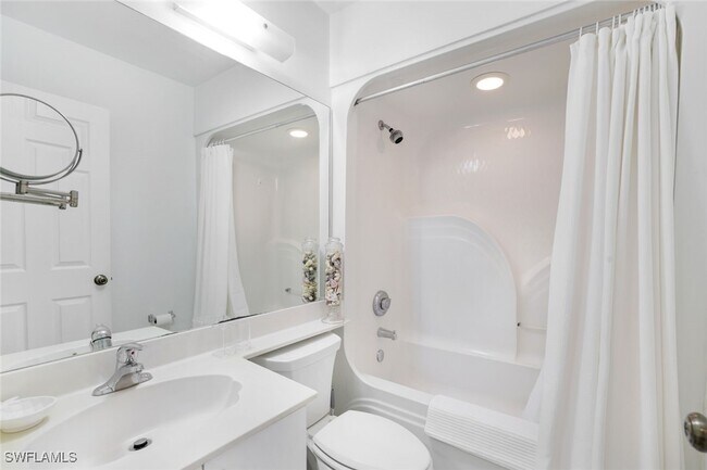 Building Photo - 249 Gabriel Cir