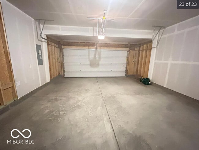 Building Photo - 729 Felix Dr