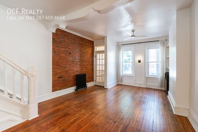 Building Photo - Three Bed Point Breeze Townhome