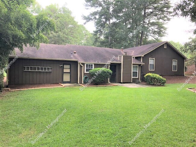 Building Photo - 1066 Redan Trail Ct