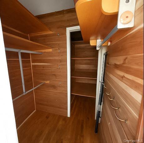 Building Photo - 2460 Batchelder St