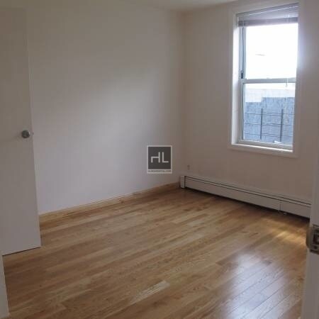 Building Photo - 9 STREET