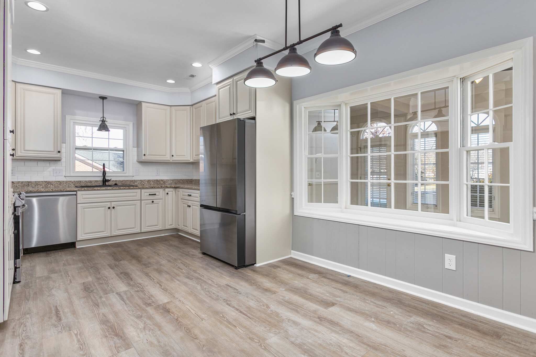 Eat in Kitchen - 3722 Moss Creek Dr
