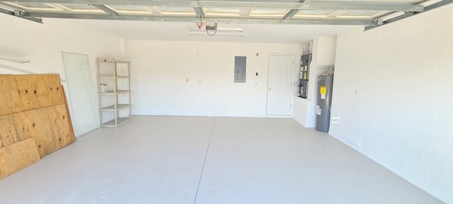 Building Photo - 1062 Crystal Creek Dr