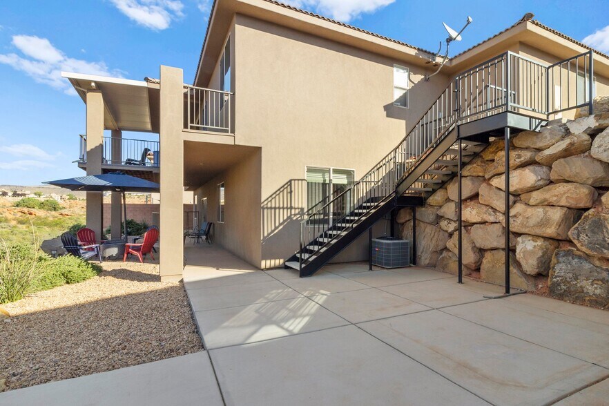 Building Photo - 509 N Creek Ridge Cir