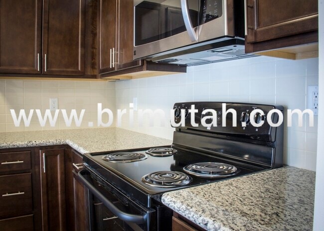 Interior Photo - 3225 South 900 East