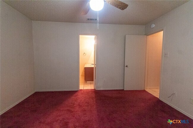 Building Photo - 1301 Westway Dr