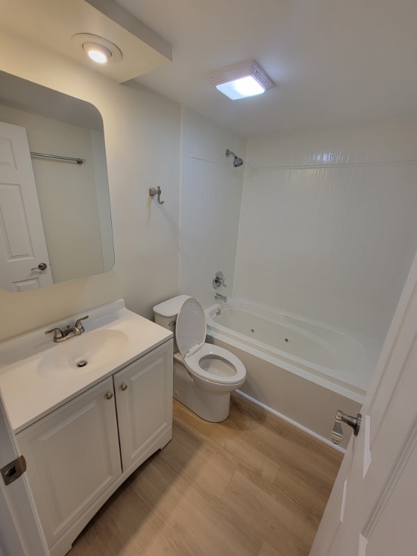 Building Photo - 700 Perrie Dr