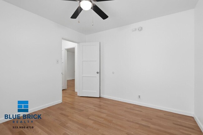 Building Photo - 5642 Laurel Canyon Blvd