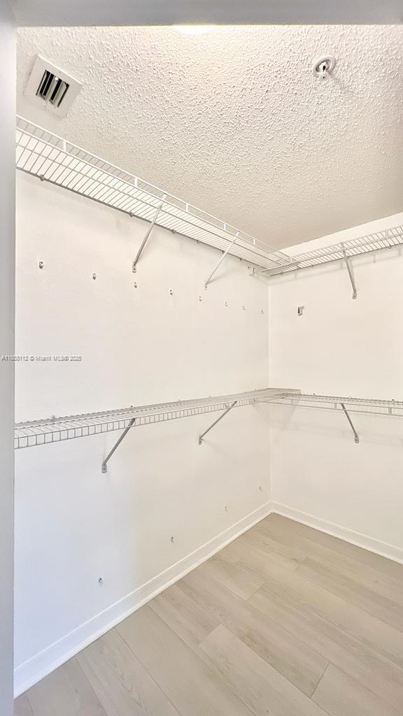 Building Photo - 3021 Alcazar Pl
