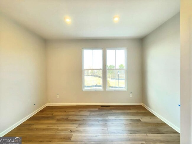 Building Photo - 2865 Beacon Cove